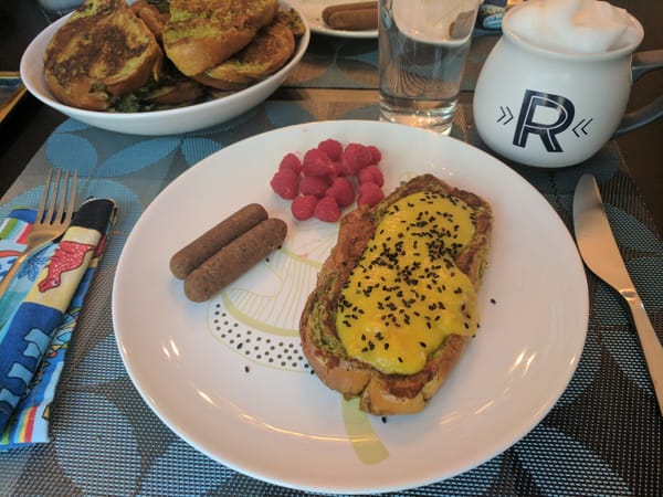 Matcha French Toast with Coconut Mango Sauce